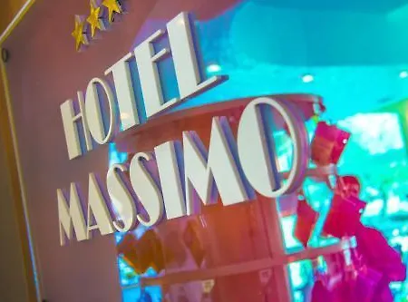 Готель Massimo 3*
